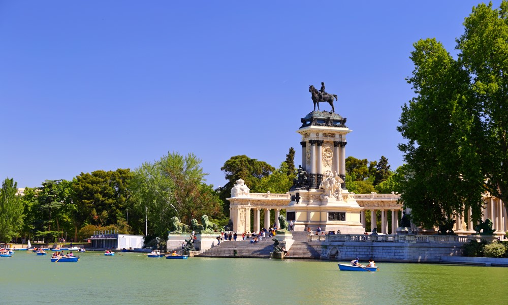Monumento Alfonso XII Retiro Madrid
