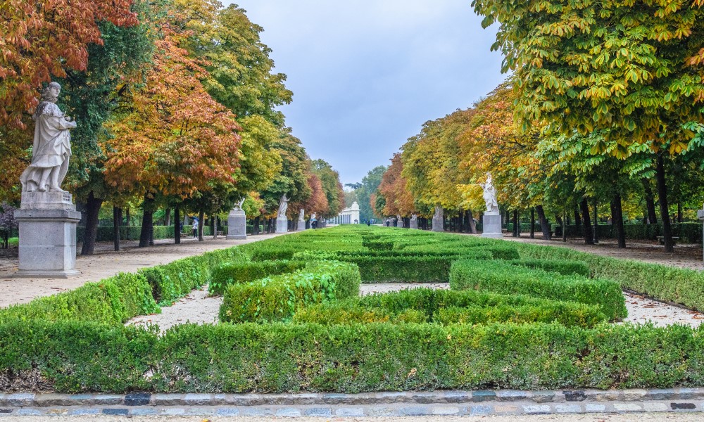 Paseo de las Estatuas Retiro Madrid