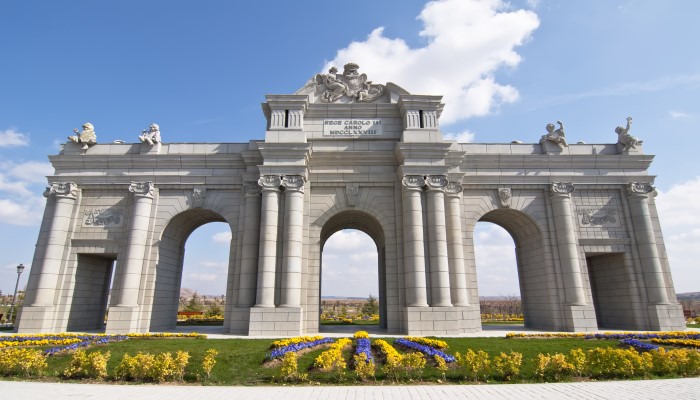 Puerta de Alcalá parque europa