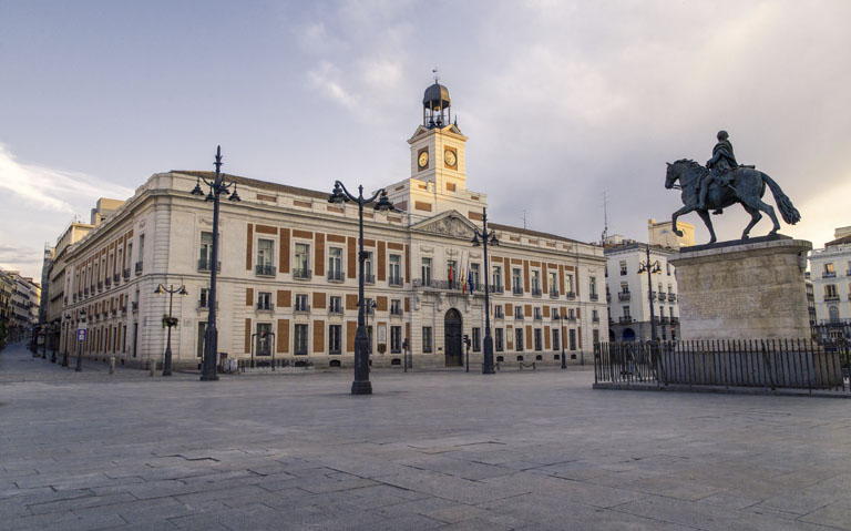 puerta del sol madrid