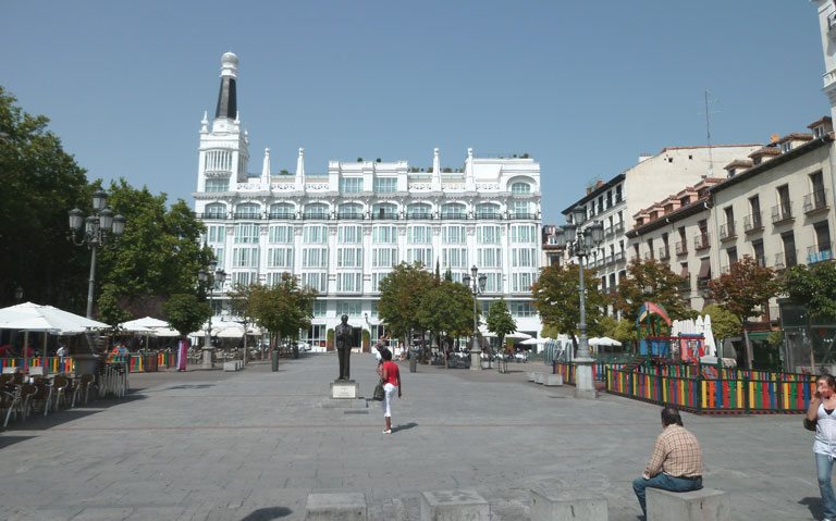 plaza de Santa Ana Madrid